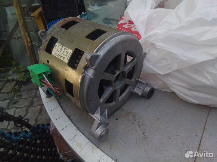 Двигатель от стиральной машины Ардо