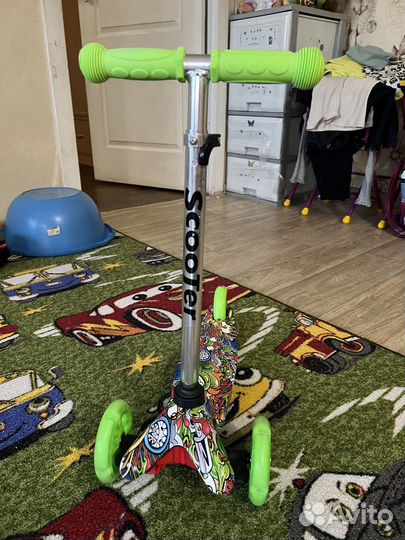 Самокат детский новый