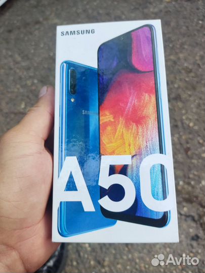 Samsung Galaxy A50, 4/64 ГБ