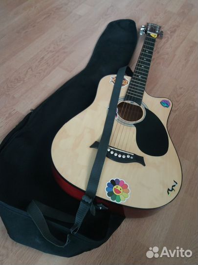 Акустическая гитара