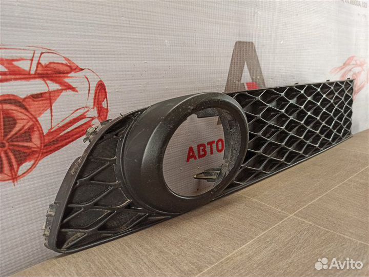 Решетка бампера переднего правая Infiniti M