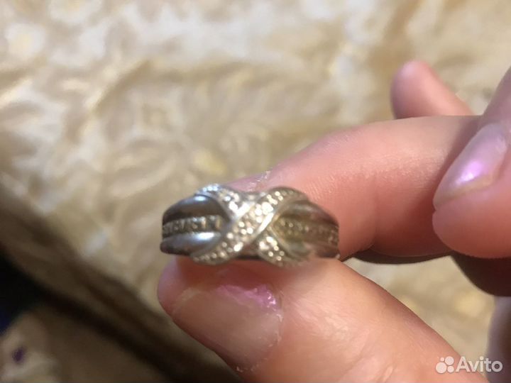 Оригинальное кольцо серебряное с фианитами