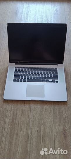 Apple MacBook Pro i7/16gb/256gb 15,6