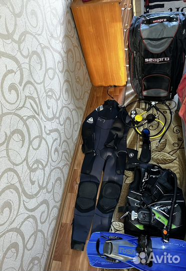 Комплект снаряжения дла дайвинга