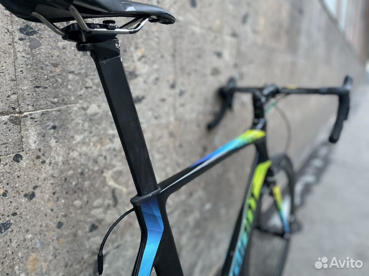 Шоссейный велосипед Giant Propel Advanced Pro Di2