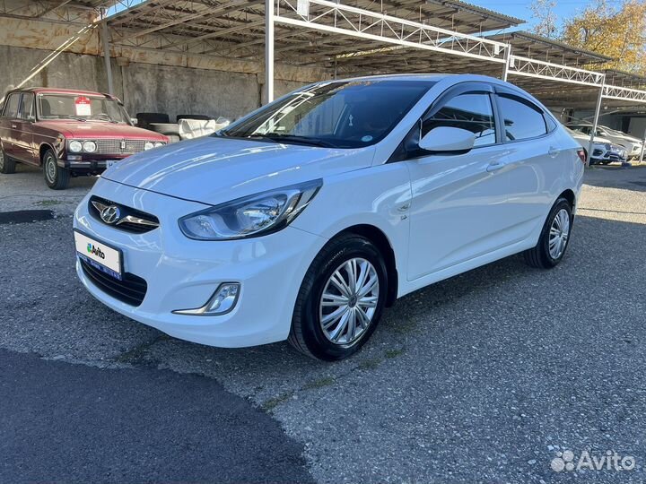 Hyundai Solaris 1.6 AT, 2014, 90 000 км