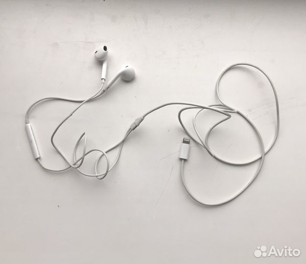 Наушники earpods