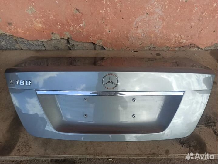 Крышка багажника mercedes-benz C180 W204 2012год