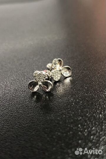 Сережки золотые гвоздики