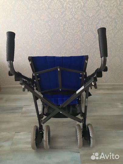 Инвалидная коляска прогулочная трость