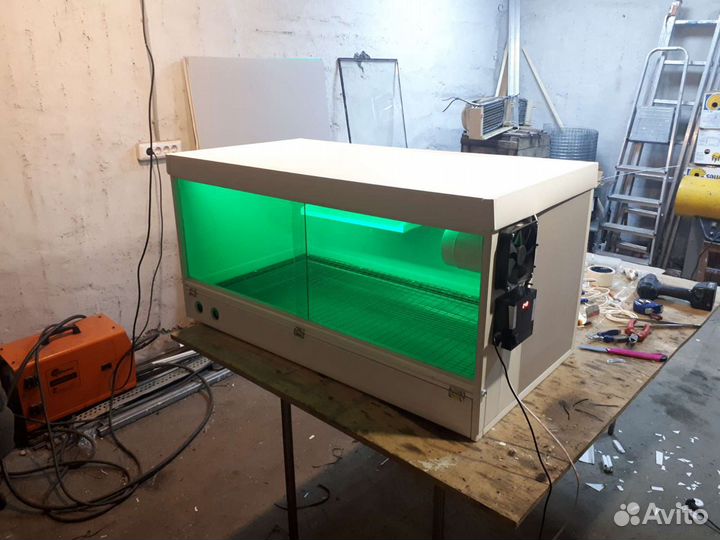 Брудер автоматическим контролем