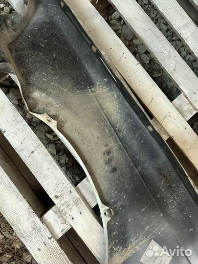 Крыло передние правое Toyota corolla e90