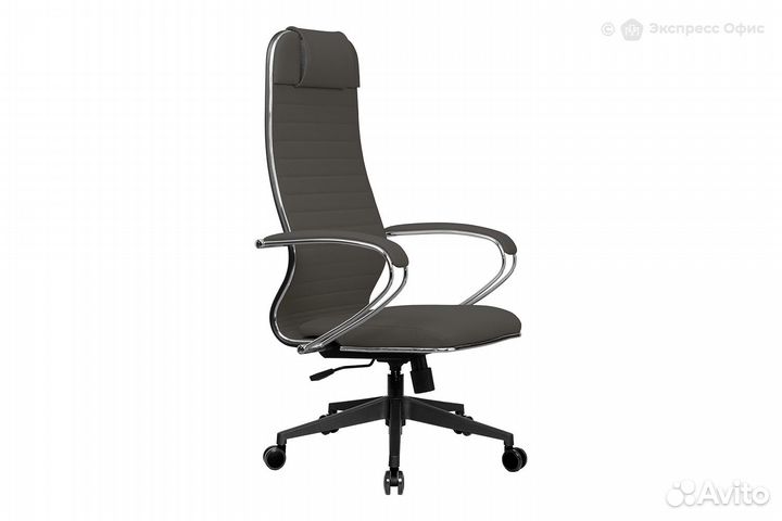 Кресло для руководителя Метта B 1m 17K1/K131 New, основание 17832