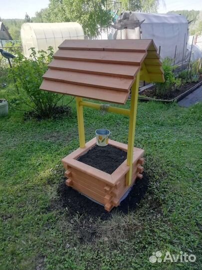 Колодец декоративный