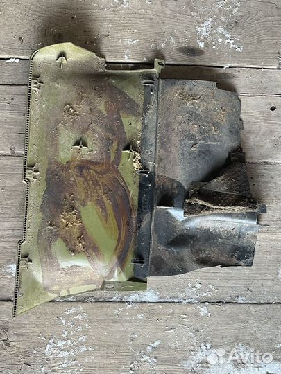 Пластик под торпеду Мерседес w123