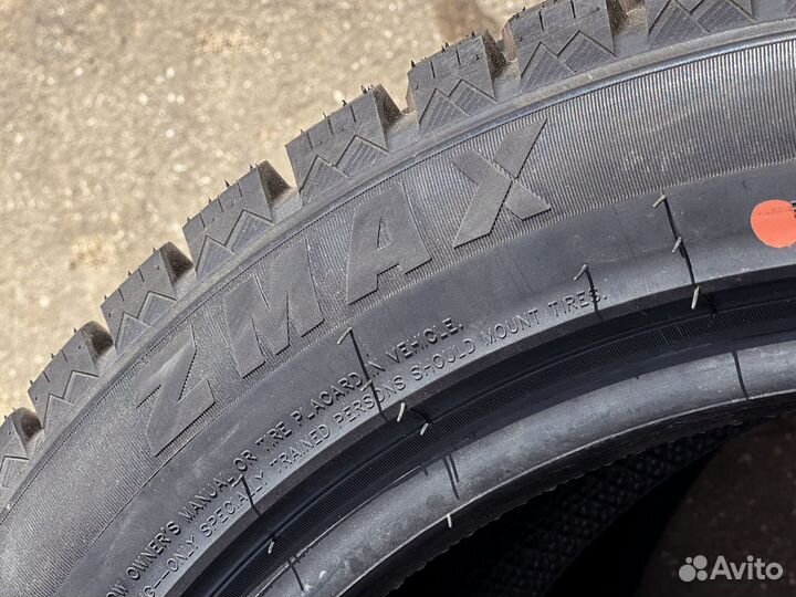 Zmax Winternova Stud II 215/55 R18 100T