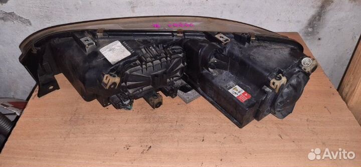 Фара передняя правая Mazda Atenza GG3P