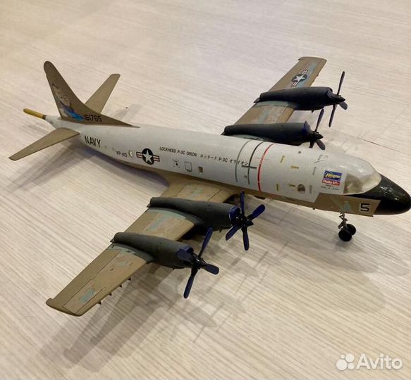 Сборная модель самолета Lockheed P-3C Orion