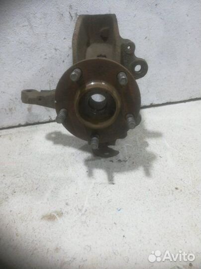 Кулак поворотный передний правый Ford Focus 2