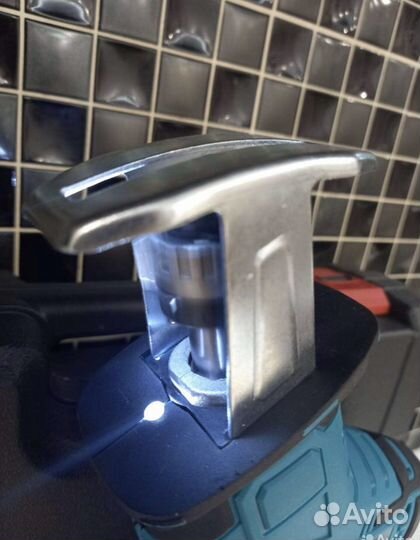 Аккумуляторная сабельная пила