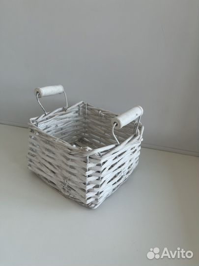 Корзина плетеная