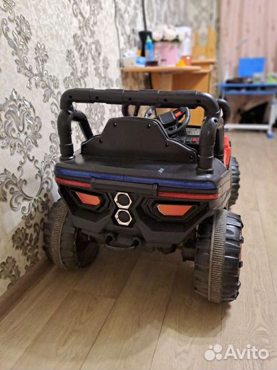 Детский электромобиль бу