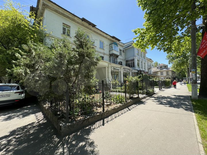 3-к. квартира, 82 м², 2/3 эт.