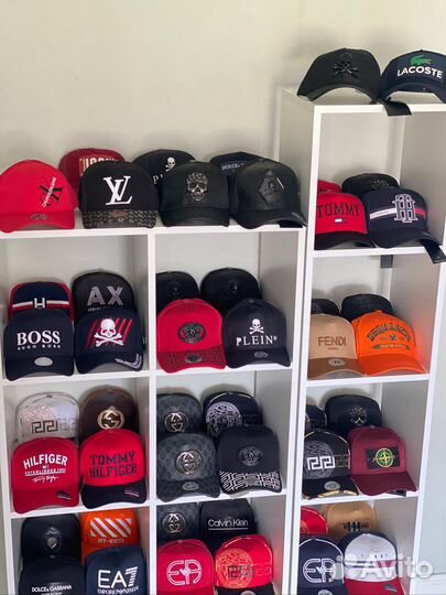 Бейсболки кепки в наличии (брендовые)