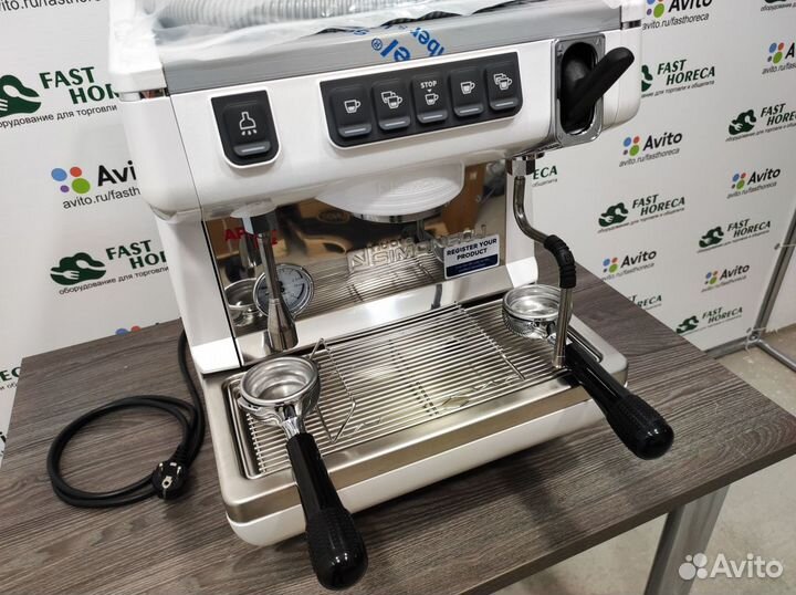 Кофемашина Nuova Simonelli Appia life 1gr V