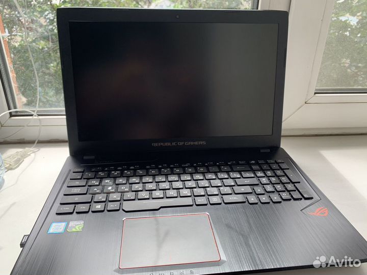 Игровой ноутбук Asus i7-7700,GTX1050ti