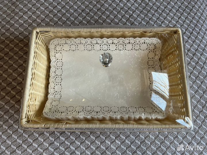 Корзина для выпечки с крышкой