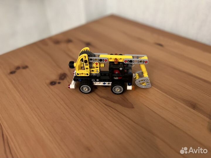 Lego technic 42031, ремонтный автокран