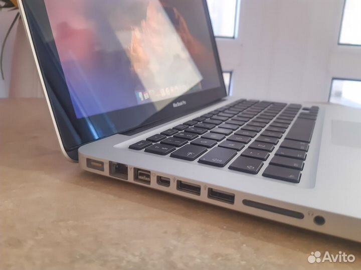 Apple MacBook Pro 13 2010