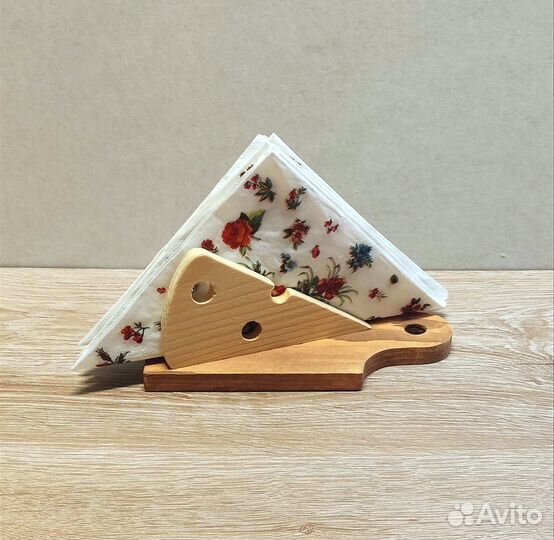Салфетница деревянная