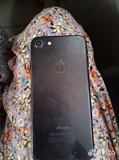 Телефон iPhone 7 128gb