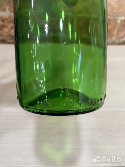 Бутылка стеклянная 0,7 л зеленая