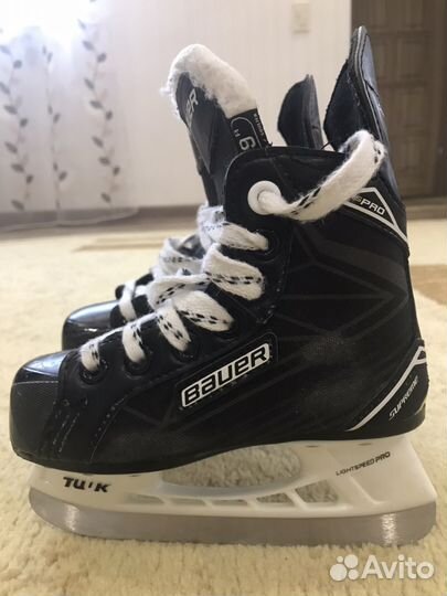 Коньки хоккейные