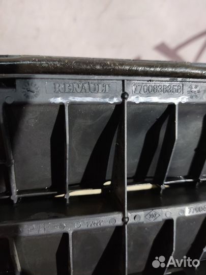 Вентиляционный клапан заднего крыла LADA Largus