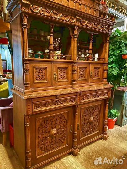Буфет антикварный дубовый