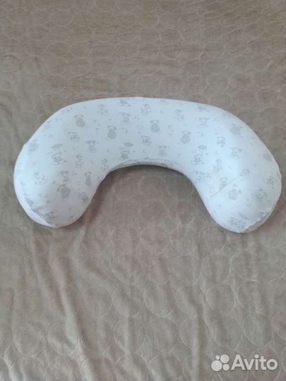 Подушка для кормления анатомическая