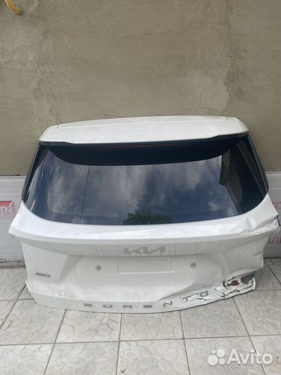 Задняя крышка багажника kia sorento 2020-2023