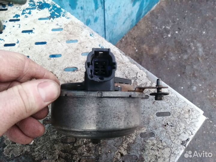 Вентилятор радиатора Nissan Teana J31