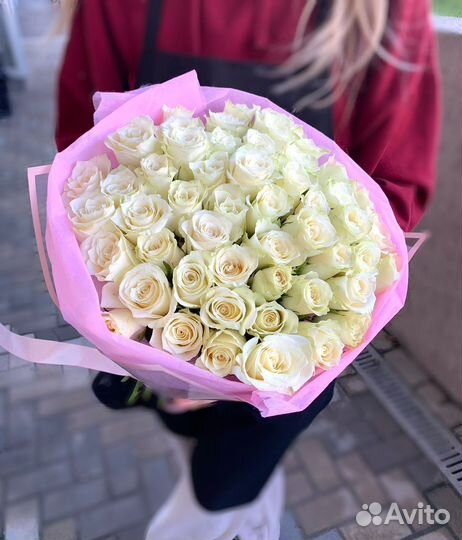 Букет из 51 розы в оформлении