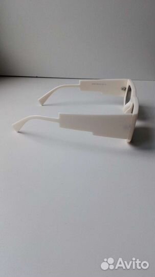 Очки солнцезащитные Kuboraum