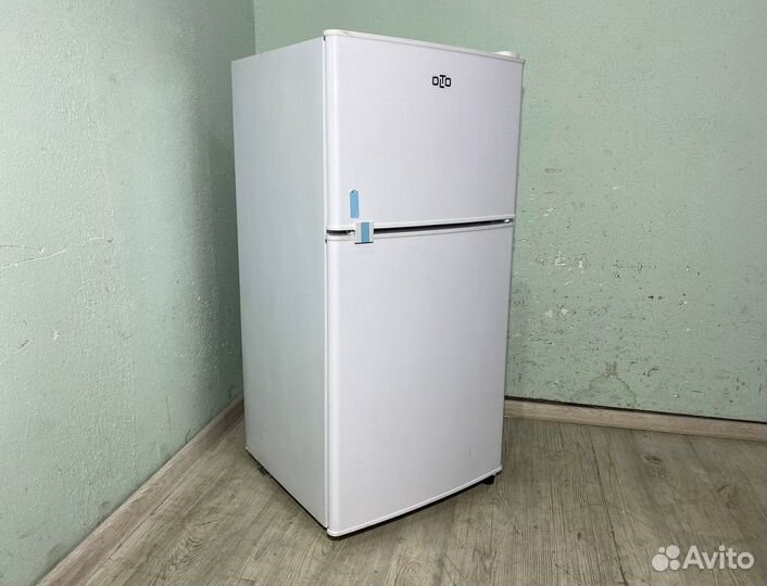 Холодильник новый небольшой
