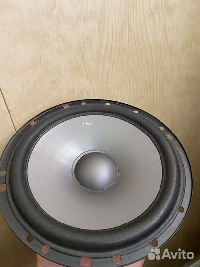 Автомобильные колонки jbl