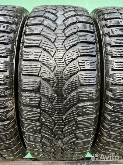 Bridgestone Blizzak Spike-01 215/60 R16 95T