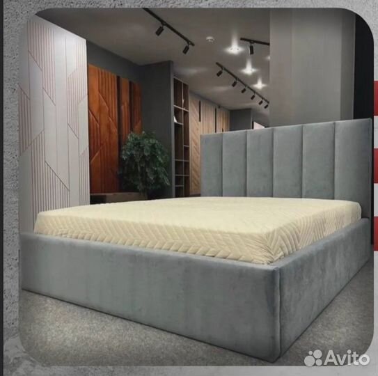 Кровать мягкая
