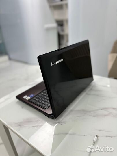 Ракета Lenovo core i5\10gb\SSD\15.6\мощь