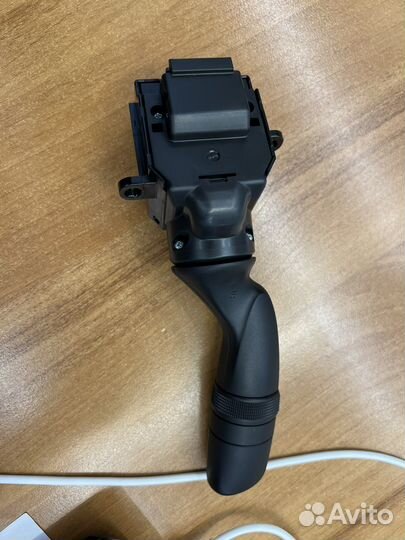 Перелючатель света toyota RAV4 c нулевым положение